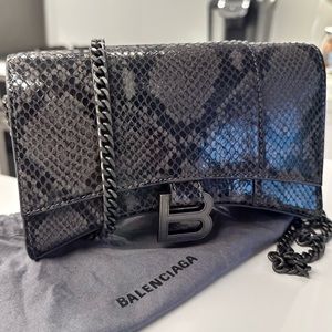 BALENCIAGA HOURGLASS XS WALLET ON CHAIN SNAKE PRINT